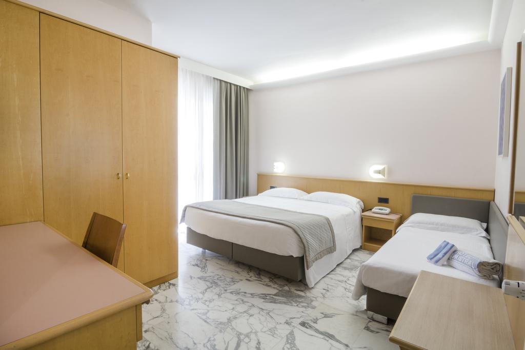 Hotel Mistral Termoli Eksteriør bilde