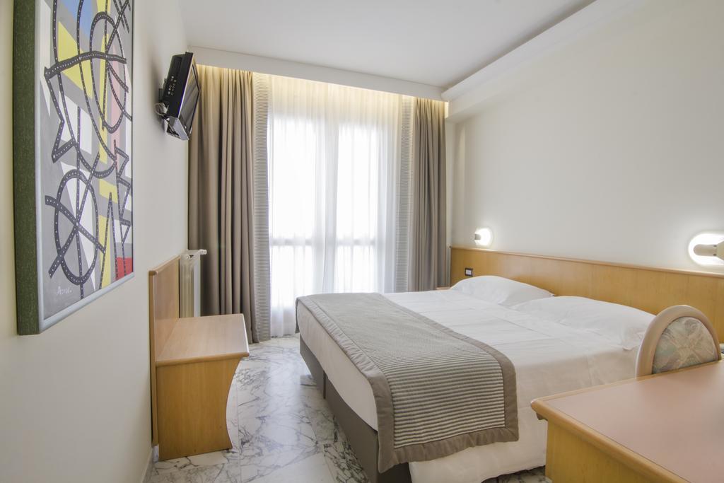 Hotel Mistral Termoli Eksteriør bilde